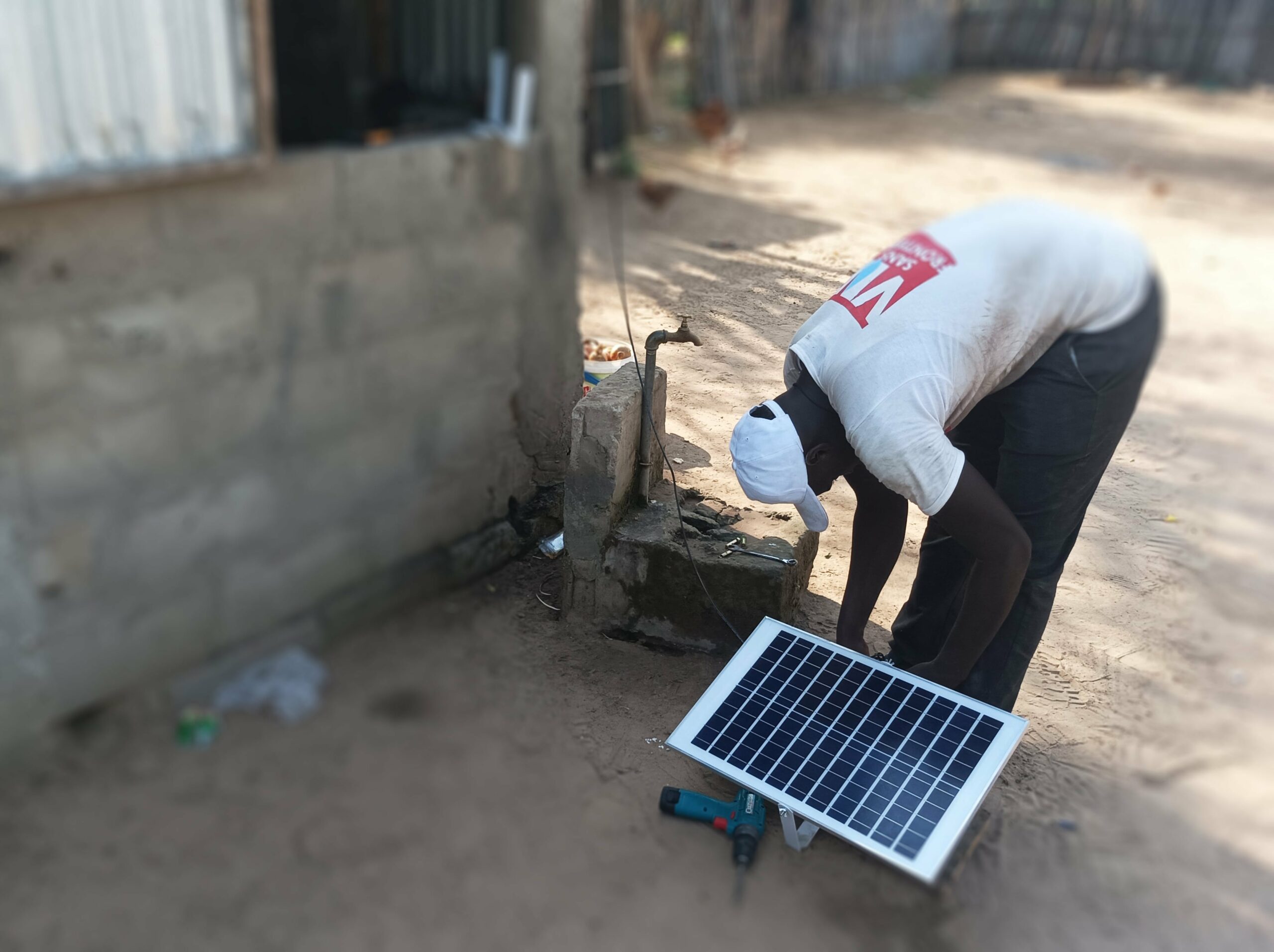 vie-sans-frontieres-alimentaire-lampes-solaires-202510205