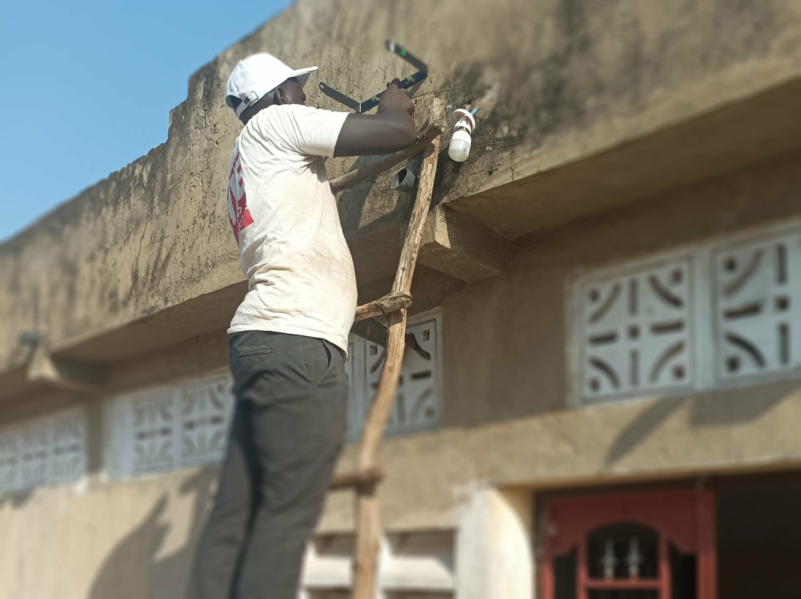 vie-sans-frontieres-alimentaire-lampes-solaires-20251022