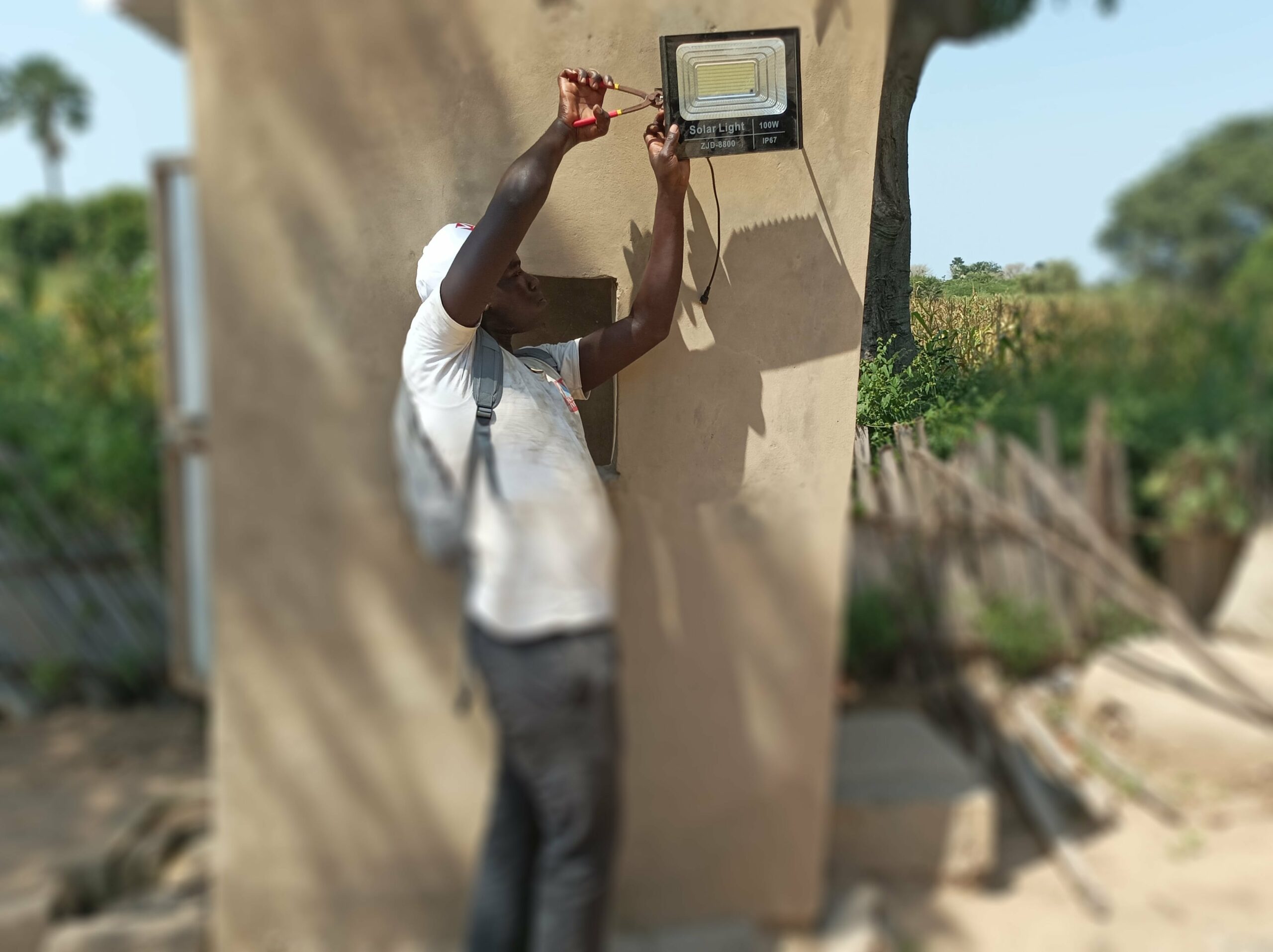 vie-sans-frontieres-alimentaire-lampes-solaires-2025102221