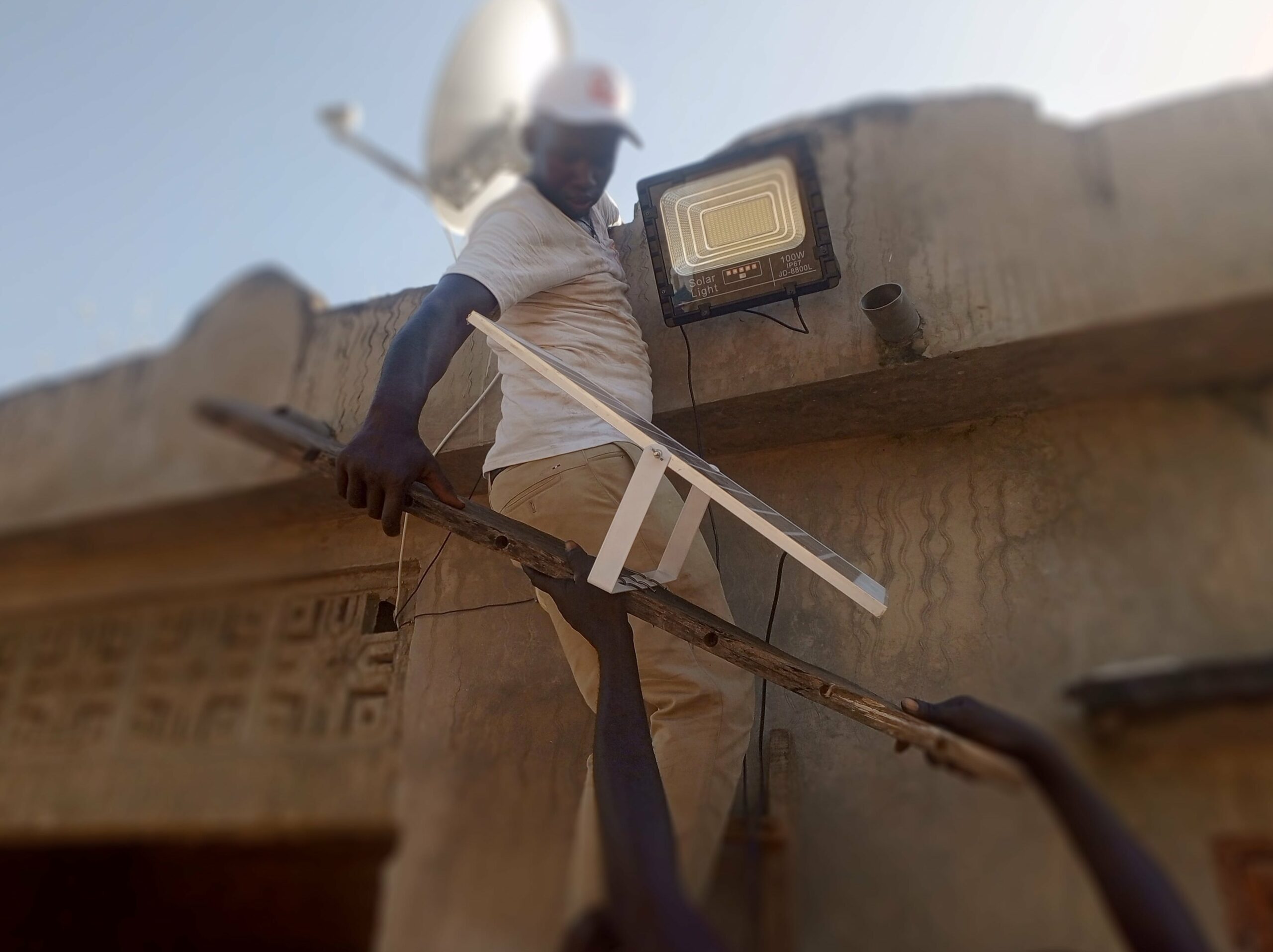 vie-sans-frontieres-alimentaire-lampes-solaires-20251025014