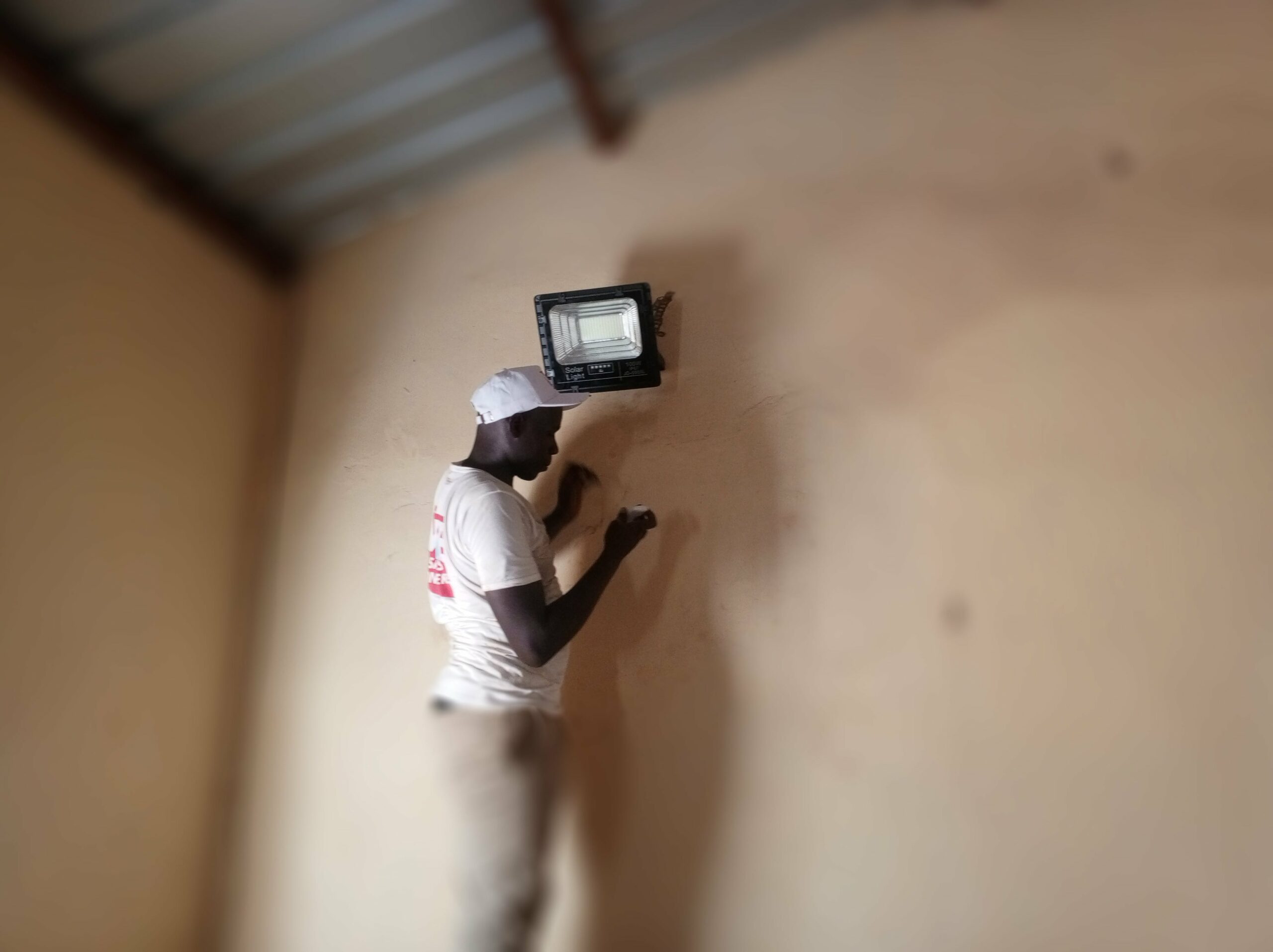 vie-sans-frontieres-alimentaire-lampes-solaires-202510251421