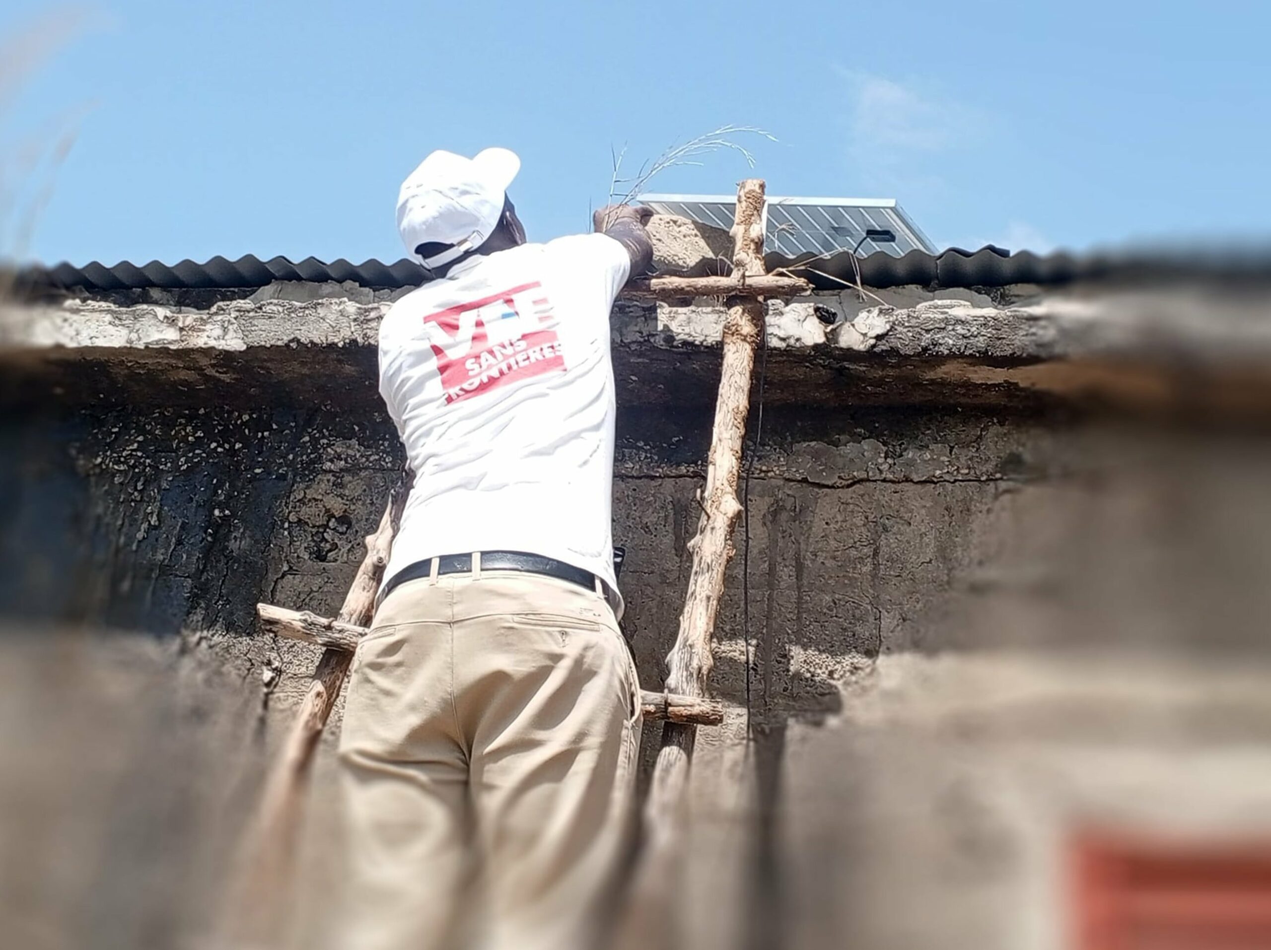 vie-sans-frontieres-alimentaire-lampes-solaires-202510252002