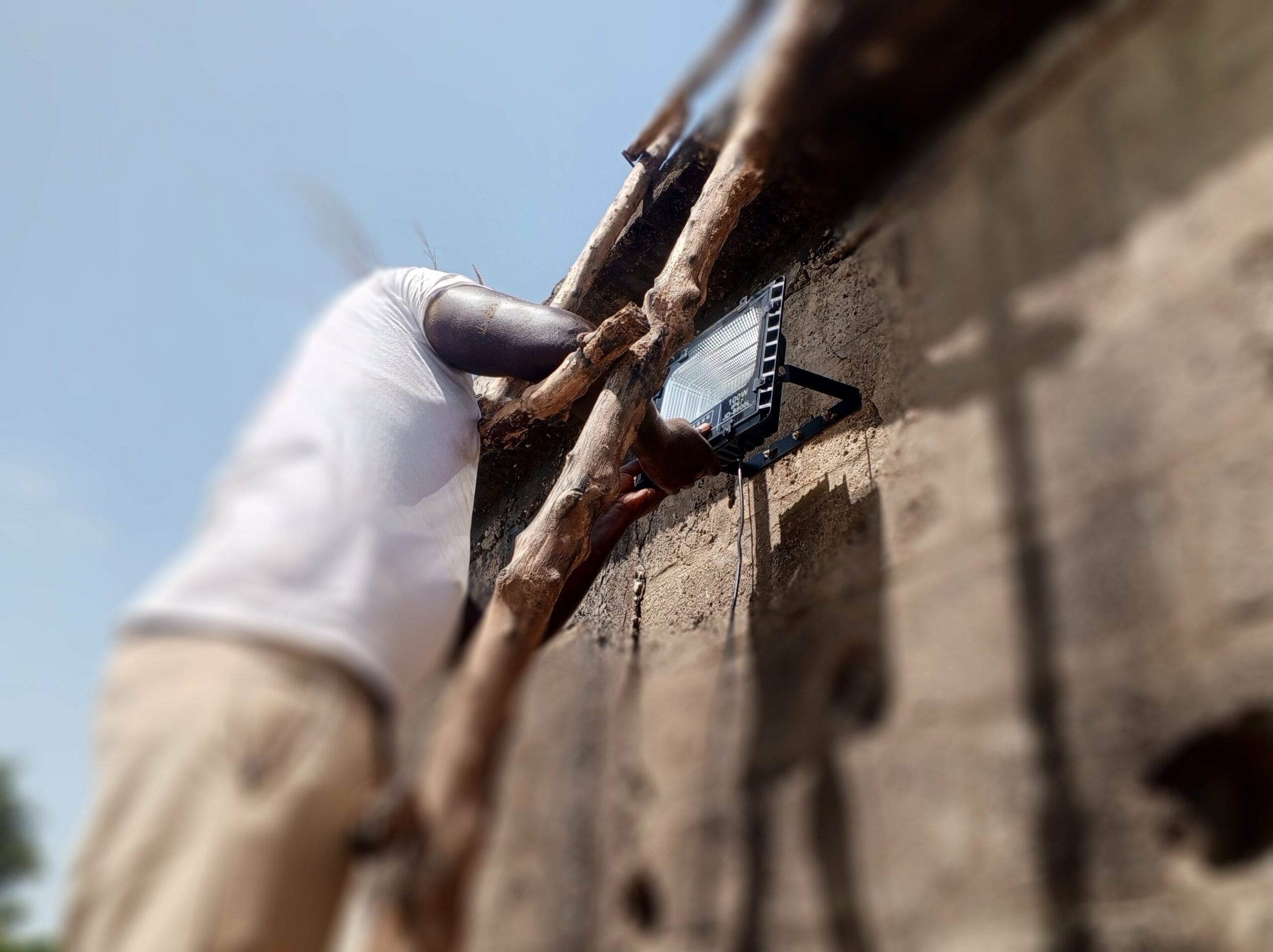 vie-sans-frontieres-alimentaire-lampes-solaires-20251025251