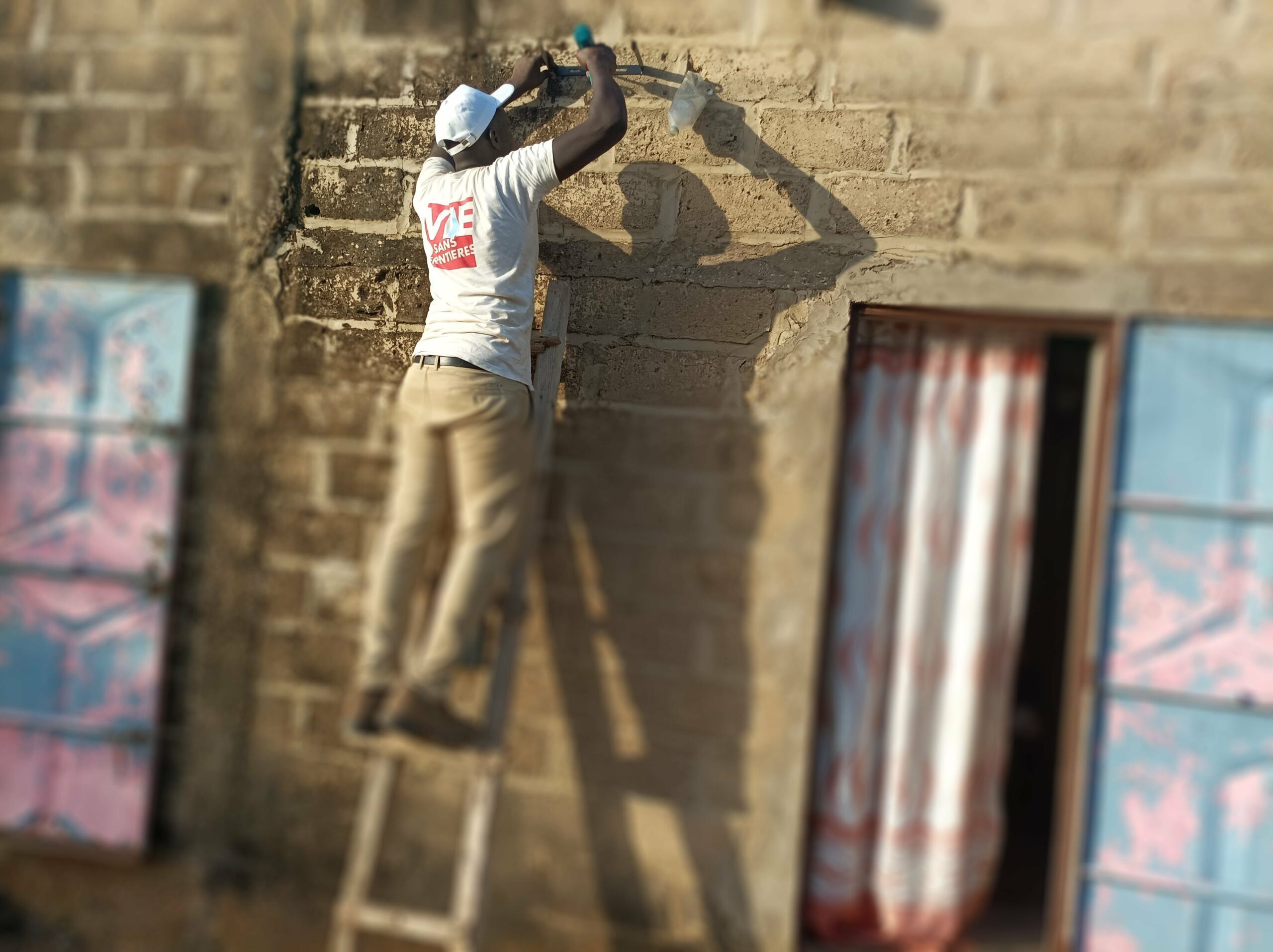 vie-sans-frontieres-alimentaire-lampes-solaires-202510255